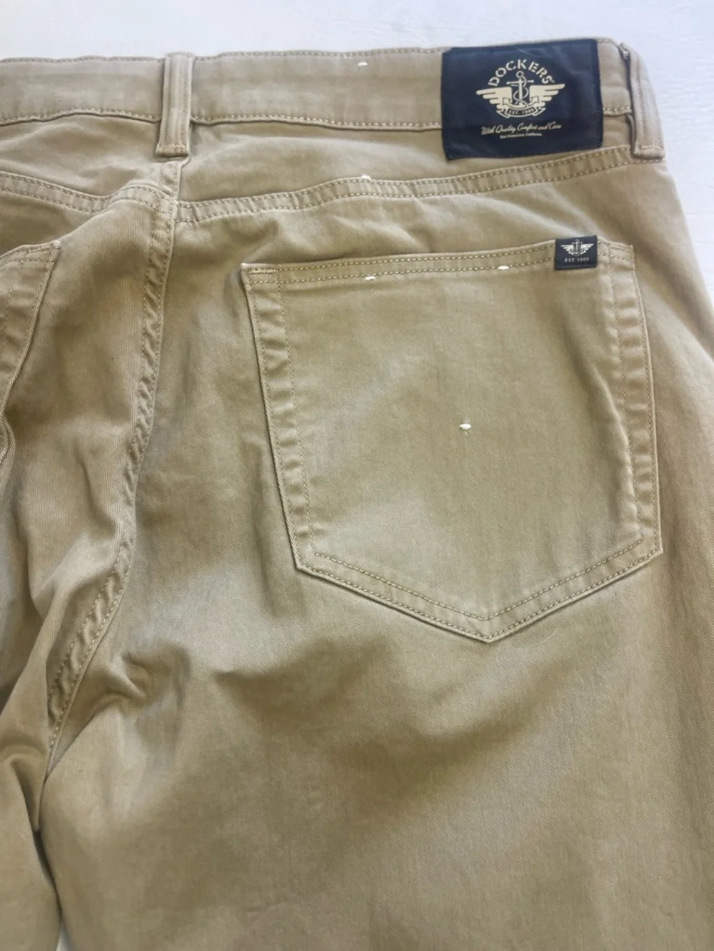 Better title  Dockers Mens Khaki Chino Pants 35x30 Straight Fit Tan Casual Work